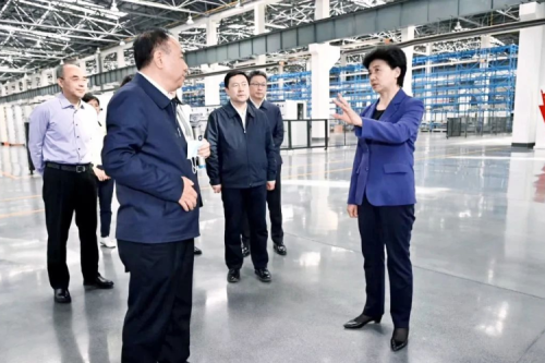 梁惠玲蒞臨九洲集團，深入包聯(lián)企業(yè)調(diào)研